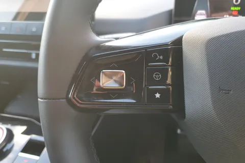 LG72OXV Mg Motor Uk Mg4 125kW SE EV 51kWh 5dr Auto Thumbnail #18