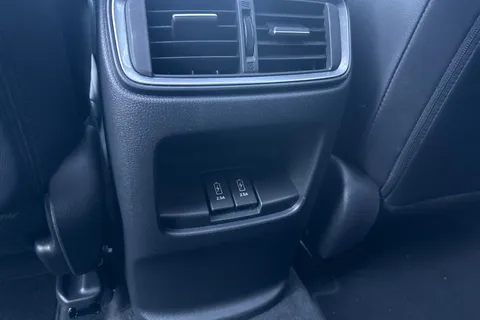 MC70UGN Honda CR-V 2.0 i-MMD Hybrid EX 5dr eCVT Thumbnail #15