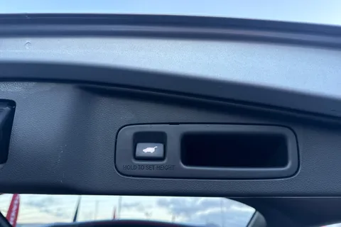 MC70UGN Honda CR-V 2.0 i-MMD Hybrid EX 5dr eCVT Thumbnail #16