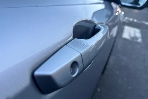 MC70UGN Honda CR-V 2.0 i-MMD Hybrid EX 5dr eCVT Thumbnail #18