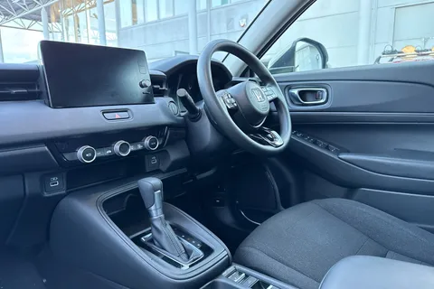 MV73UKK Honda Hr-V 1.5 eHEV Elegance 5dr CVT Thumbnail #3