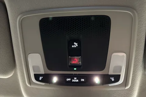 MV73UKK Honda Hr-V 1.5 eHEV Elegance 5dr CVT Thumbnail #37