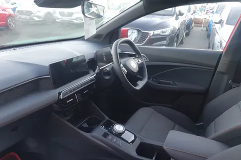 MC25ERK Mg Motor Uk Mg3 1.5 Hybrid SE 5dr Auto Thumbnail #4