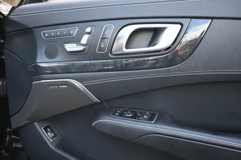 KU65JOA Mercedes-Benz Sl Class SL 63 [585] 2dr Tip Auto Thumbnail #41