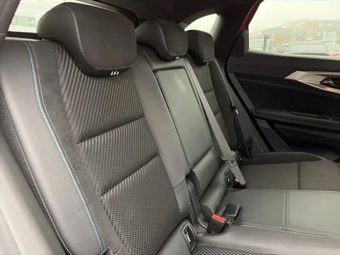 DX25OLN Renault Austral E-Tech FHEV Techno Esprit Alpine 5dr Auto Thumbnail #10