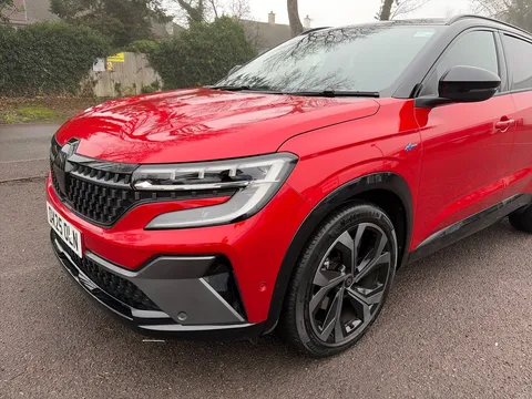 DX25OLN Renault Austral E-Tech FHEV Techno Esprit Alpine 5dr Auto Thumbnail #14