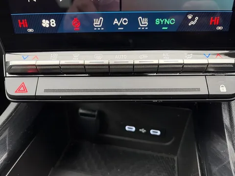 DX25OLN Renault Austral E-Tech FHEV Techno Esprit Alpine 5dr Auto Thumbnail #27