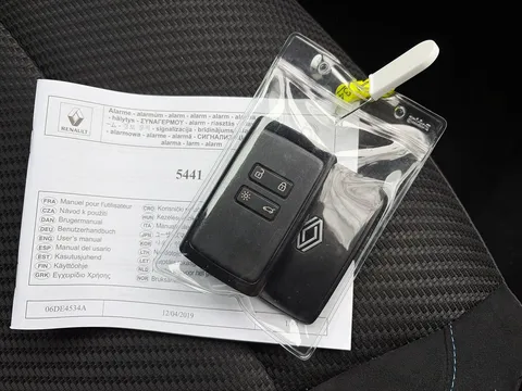 DX25OLN Renault Austral E-Tech FHEV Techno Esprit Alpine 5dr Auto Thumbnail #32