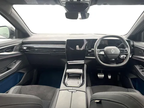 DU25VVM Renault Rafale E-Tech FHEV Iconic Esprit Alpine 5dr Auto 4C Thumbnail #11