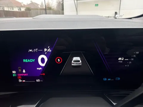 DU25VVM Renault Rafale E-Tech FHEV Iconic Esprit Alpine 5dr Auto 4C Thumbnail #12