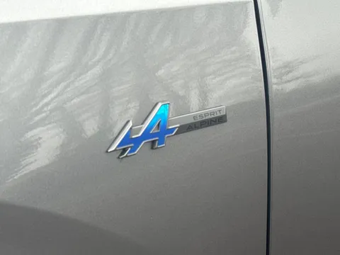 DU25VVM Renault Rafale E-Tech FHEV Iconic Esprit Alpine 5dr Auto 4C Thumbnail #33