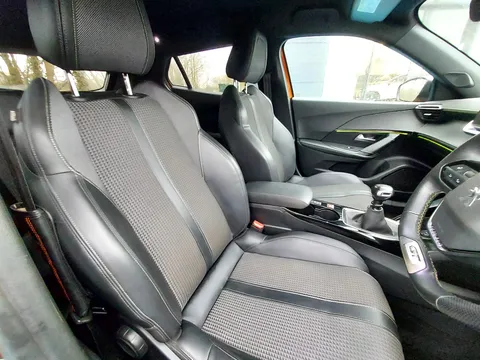 FY70NKC Peugeot 2008 1.2 PureTech 130 GT Line 5dr Thumbnail #15