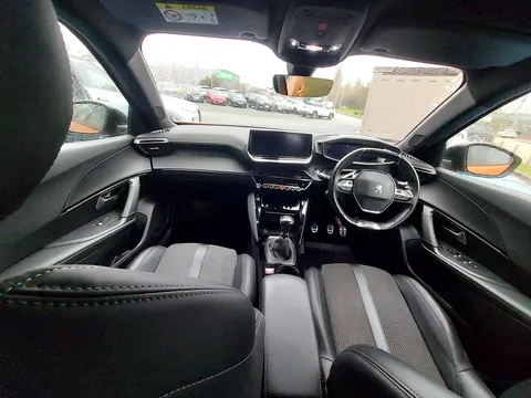 FY70NKC Peugeot 2008 1.2 PureTech 130 GT Line 5dr Thumbnail #23