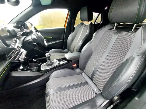 FY70NKC Peugeot 2008 1.2 PureTech 130 GT Line 5dr Thumbnail #26