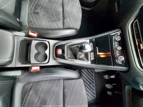 DE72YXU Vauxhall Grandland 1.2 Turbo Ultimate 5dr Thumbnail #17