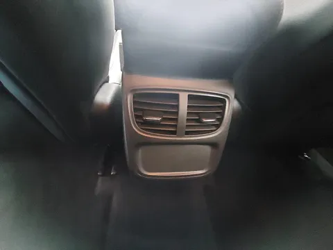 DE72YXU Vauxhall Grandland 1.2 Turbo Ultimate 5dr Thumbnail #20