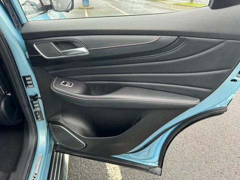 DG22YUV Mg Motor Uk Hs 1.5 T-GDI PHEV Exclusive 5dr Auto Thumbnail #32