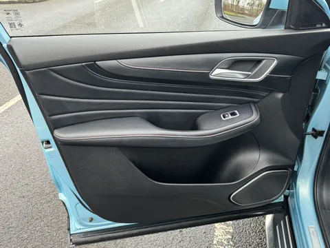 DG22YUV Mg Motor Uk Hs 1.5 T-GDI PHEV Exclusive 5dr Auto Thumbnail #41