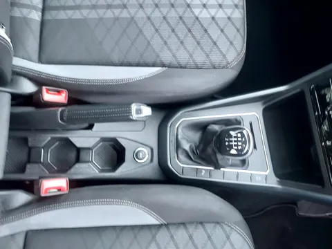 MK23ADU Volkswagen Polo 1.0 TSI R-Line 5dr Thumbnail #15