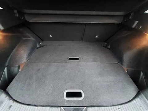 DX22YXD Nissan Qashqai 1.3 DiG-T MH N-Connecta 5dr Thumbnail #22