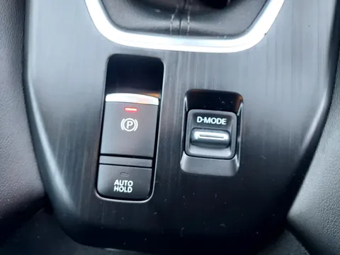 DX22YXD Nissan Qashqai 1.3 DiG-T MH N-Connecta 5dr Thumbnail #31