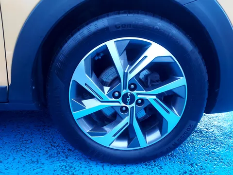 ML71ZFA Kia Stonic 1.0T GDi 48V GT-Line 5dr DCT Thumbnail #12