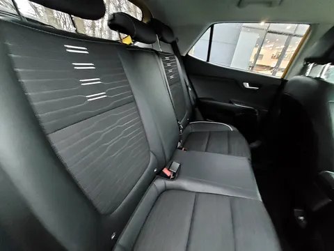 ML71ZFA Kia Stonic 1.0T GDi 48V GT-Line 5dr DCT Thumbnail #16