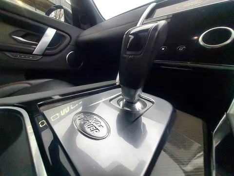 OW69CFE Land Rover Discovery Sport 2.0 D180 R-Dynamic SE 5dr Auto Thumbnail #12