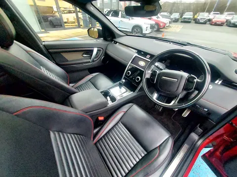 OW69CFE Land Rover Discovery Sport 2.0 D180 R-Dynamic SE 5dr Auto Thumbnail #2