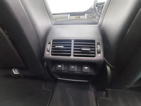 OW69CFE Land Rover Discovery Sport 2.0 D180 R-Dynamic SE 5dr Auto Thumbnail #15