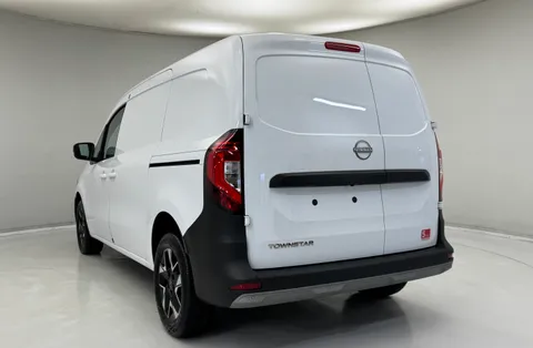 DP75OHK Nissan Townstar 1.3 Tekna+ Van Thumbnail #9