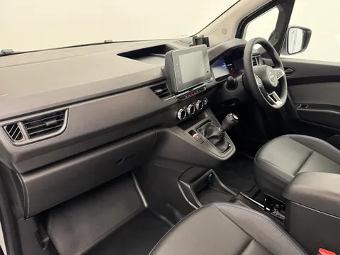 DP75FFS Nissan Townstar 1.3 Tekna+ Van Thumbnail #11