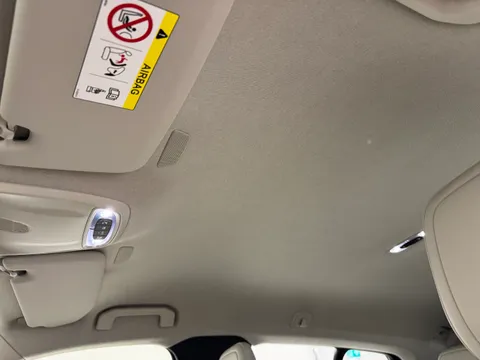 PJ70EBA Volvo XC40 2.0 B4P Inscription Pro 5dr Auto Thumbnail #14