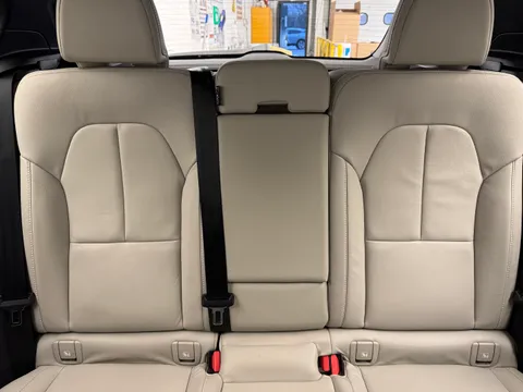 PJ70EBA Volvo XC40 2.0 B4P Inscription Pro 5dr Auto Thumbnail #16