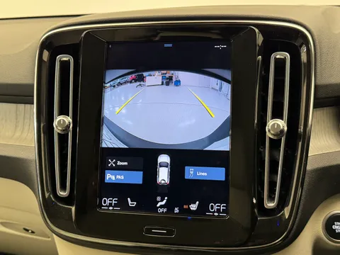 PJ70EBA Volvo XC40 2.0 B4P Inscription Pro 5dr Auto Thumbnail #28
