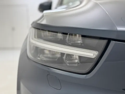 PJ70EBA Volvo XC40 2.0 B4P Inscription Pro 5dr Auto Thumbnail #35