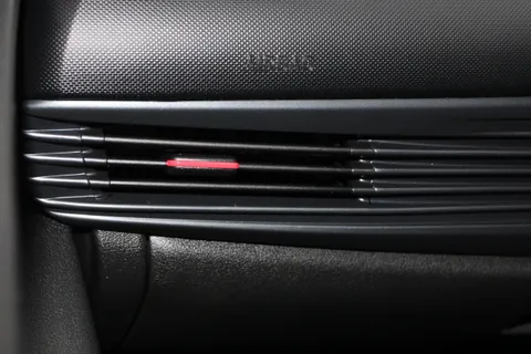 BG72FLZ Hyundai i20 1.0T GDi 48V MHD 120 N Line 5dr Thumbnail #15