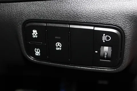 BG72FLZ Hyundai i20 1.0T GDi 48V MHD 120 N Line 5dr Thumbnail #20