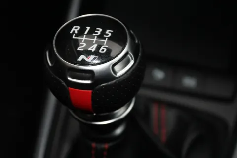 BG72FLZ Hyundai i20 1.0T GDi 48V MHD 120 N Line 5dr Thumbnail #29