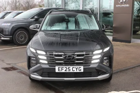 EF25CYG Hyundai Tucson 1.6T Plug-in Hybrid Ultimate 5dr Auto Thumbnail #2