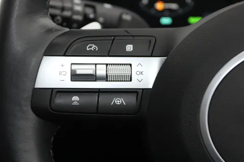 EF25CYG Hyundai Tucson 1.6T Plug-in Hybrid Ultimate 5dr Auto Thumbnail #23