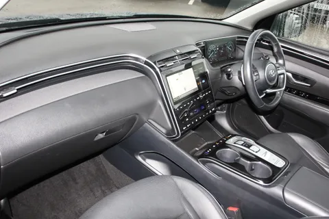 LD22XUT Hyundai Tucson 1.6 TGDi Hybrid 230 Ultimate 5dr 2WD Auto Thumbnail #12