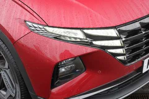 MH72NWM Hyundai Tucson 1.6 TGDi Hybrid 230 Premium 5dr 2WD Auto Thumbnail #9