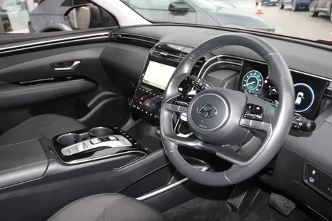 MH72NWM Hyundai Tucson 1.6 TGDi Hybrid 230 Premium 5dr 2WD Auto Thumbnail #18