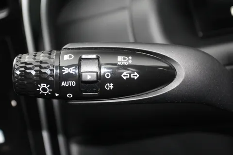 MH72NWM Hyundai Tucson 1.6 TGDi Hybrid 230 Premium 5dr 2WD Auto Thumbnail #24