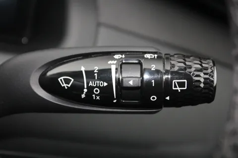 MH72NWM Hyundai Tucson 1.6 TGDi Hybrid 230 Premium 5dr 2WD Auto Thumbnail #25