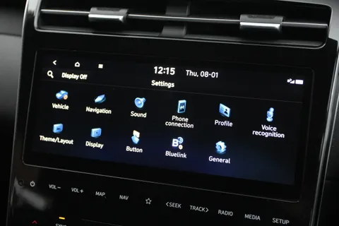 MH72NWM Hyundai Tucson 1.6 TGDi Hybrid 230 Premium 5dr 2WD Auto Thumbnail #32