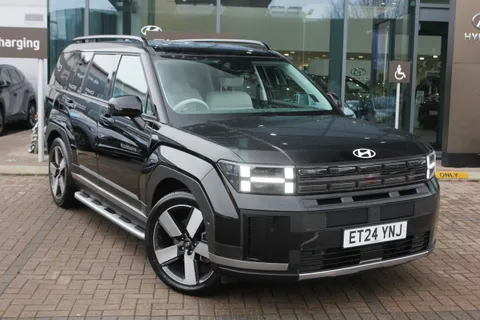 ET24YNJ Hyundai Santa Fe 1.6 TGDi Plug-in Hybrid Ultimate 5dr 4WD Auto Thumbnail #2