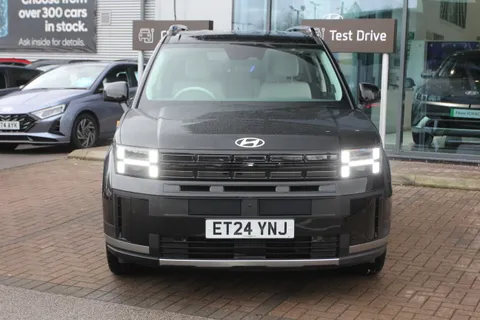 ET24YNJ Hyundai Santa Fe 1.6 TGDi Plug-in Hybrid Ultimate 5dr 4WD Auto Thumbnail #8