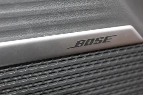 ET24YNJ Hyundai Santa Fe 1.6 TGDi Plug-in Hybrid Ultimate 5dr 4WD Auto Thumbnail #32